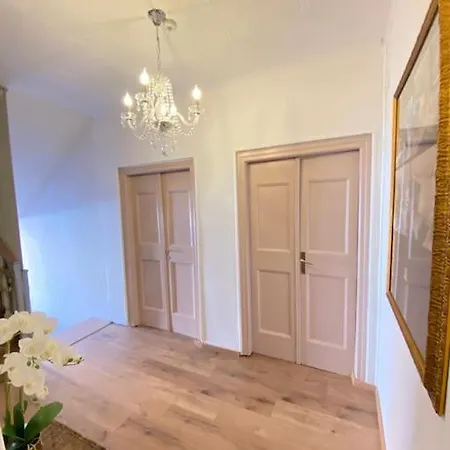 Casa Manzoni Old Town-novigrad 20 M From The Sea Apartment