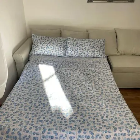 Casa Manzoni Old Town-novigrad 20 M From The Sea Apartment *