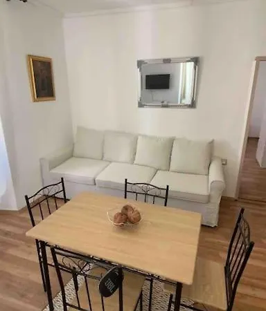 Casa Manzoni Old Town-novigrad 20 M From The Sea * Novigrad (Istria)