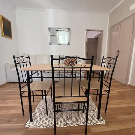 Apartment Casa Manzoni Old Town-novigrad 20 M From The Sea *
