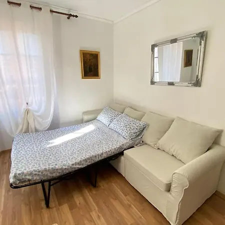 Casa Manzoni Old Town-novigrad 20 M From The Sea