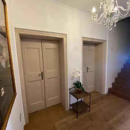 Casa Manzoni Old Town-novigrad 20 M From The Sea *
